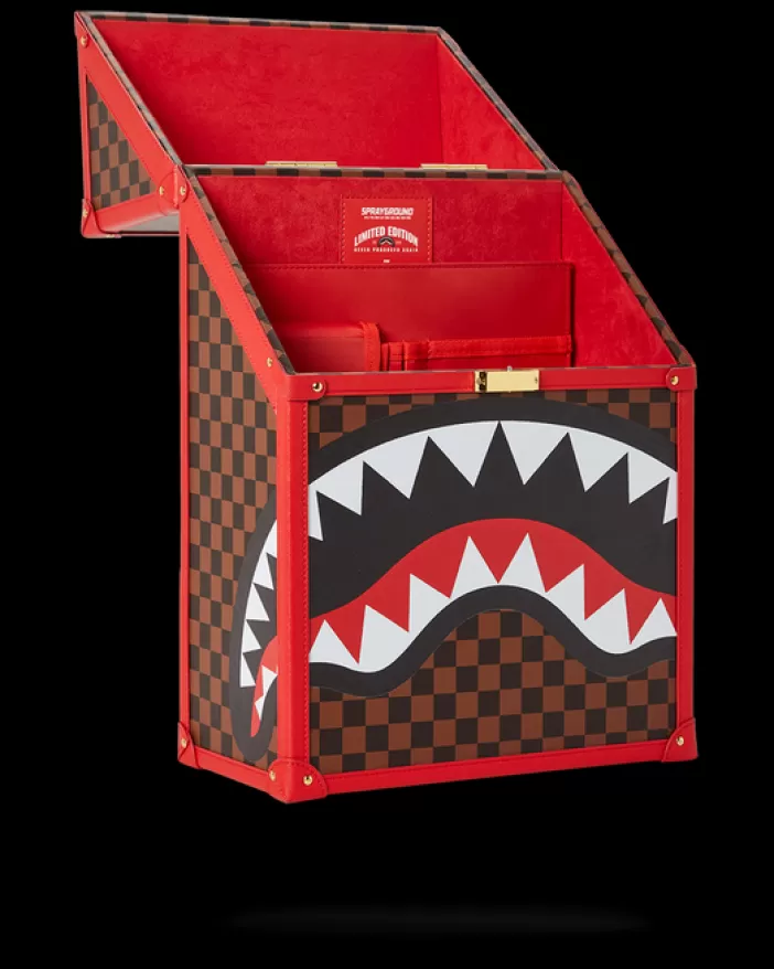 BACKPACKS*Sprayground ALL OR NOTHING SHARKS IN PARIS CHATURANGA SHARK 1900 BACKPACK