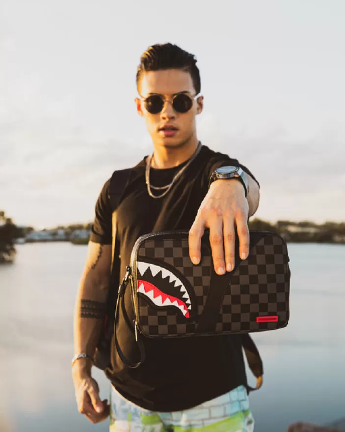 TOILETRIES AKA MONEY BAGS*Sprayground HENNY AIIR TO THE THRONE TOILETRY BAG