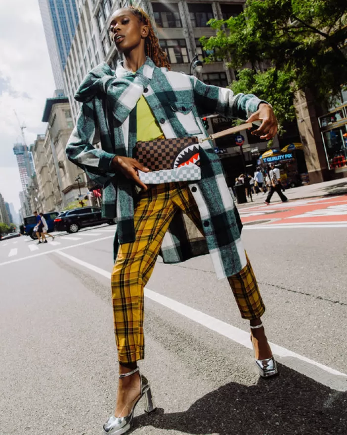 CROSSOVER CLUTCHES*Sprayground UNSTOPPABLE ENDEAVORS II CROSSOVER CLUTCH